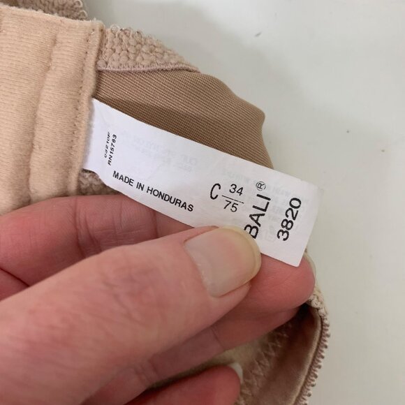 Bali Double Support Tailored Wireless Bra in Shimmery Beige Size 34C - Picture 6 of 7